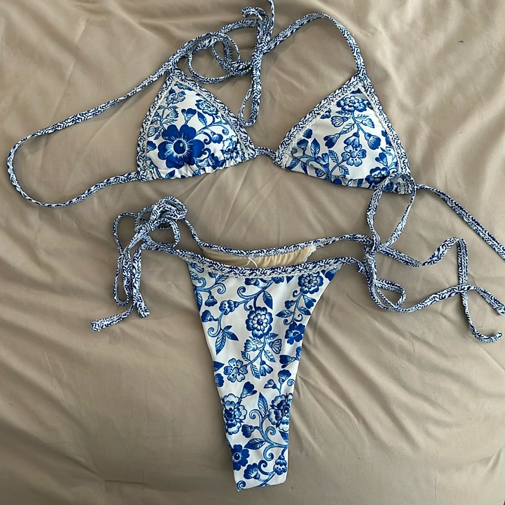 Bikini size S